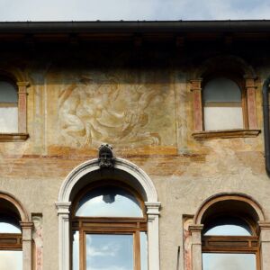Pordenone Palazzo Ricchieri facciata affresco seicento ante restauro