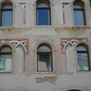Pordenone Palazzo Ricchieri facciata affreschi trecento ante restauro