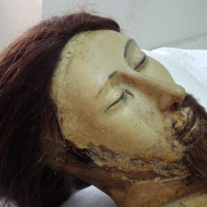Sardegna Galtellì Santissimo Crocifisso barba durante restauro