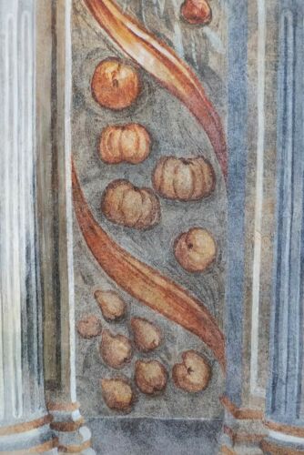 Polcenigo santuario santissima trinità affreschi porte laterali dettaglio