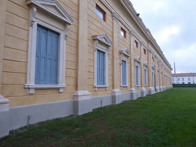 piazzola-villa-contarini-finestra-infissi-ex-scuderie-dopo-restauro