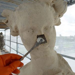 piazzola-villa-contarini-statua-durante-restauro